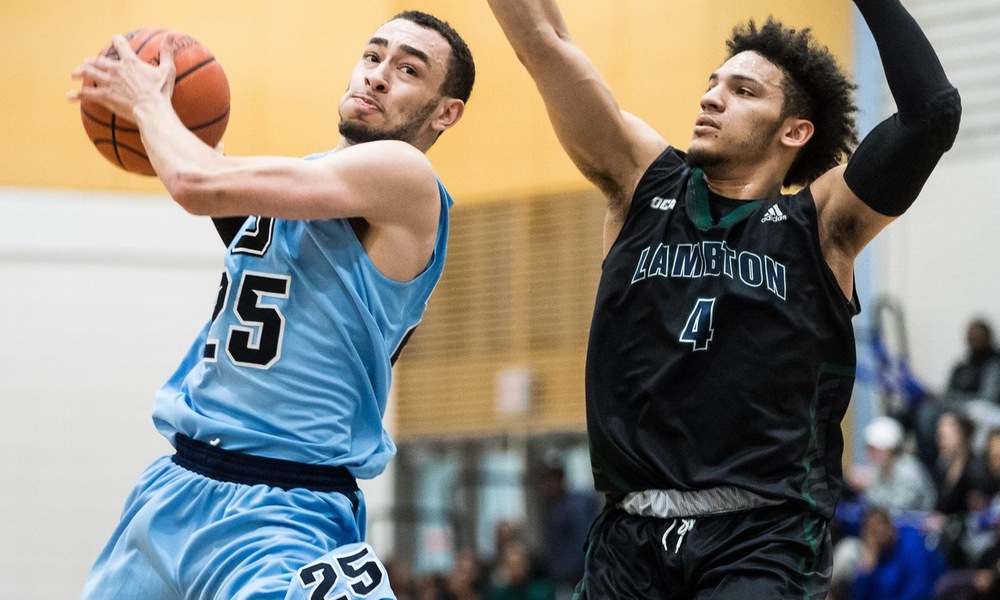 Men's basketball hold off Lambton in tightly-contested battle