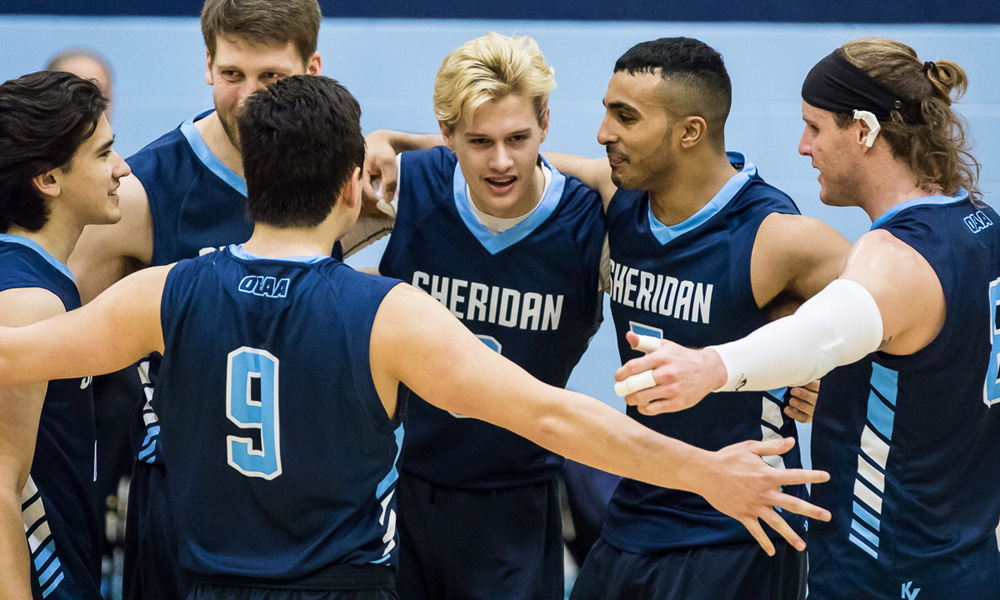 Men's volleyball split back-to-back with Redeemer, Humber