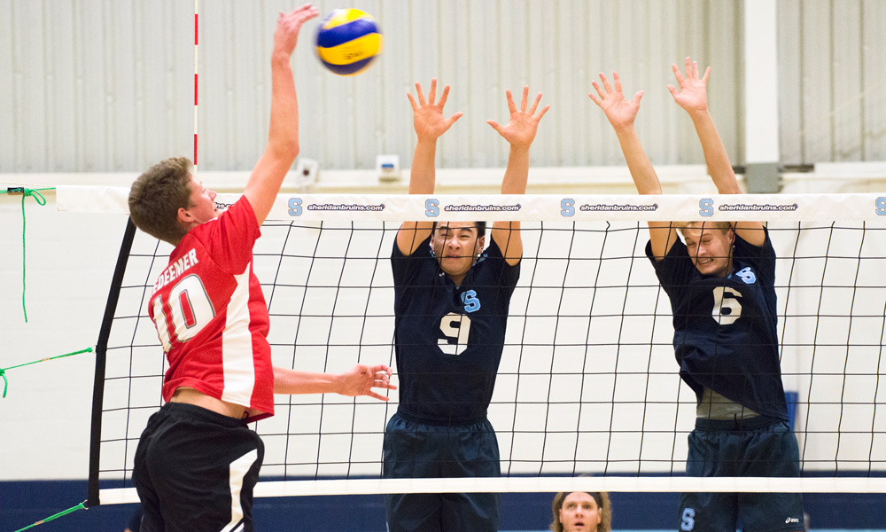Men’s volleyball fall in straight sets to Redeemer