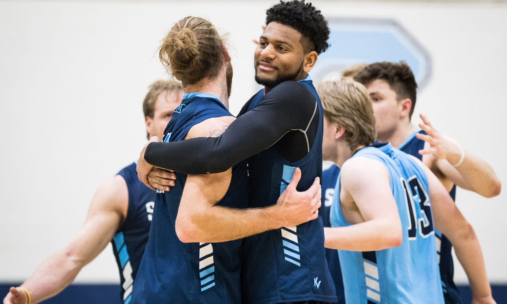 Men's volleyball pick up critical road win against Mohawk