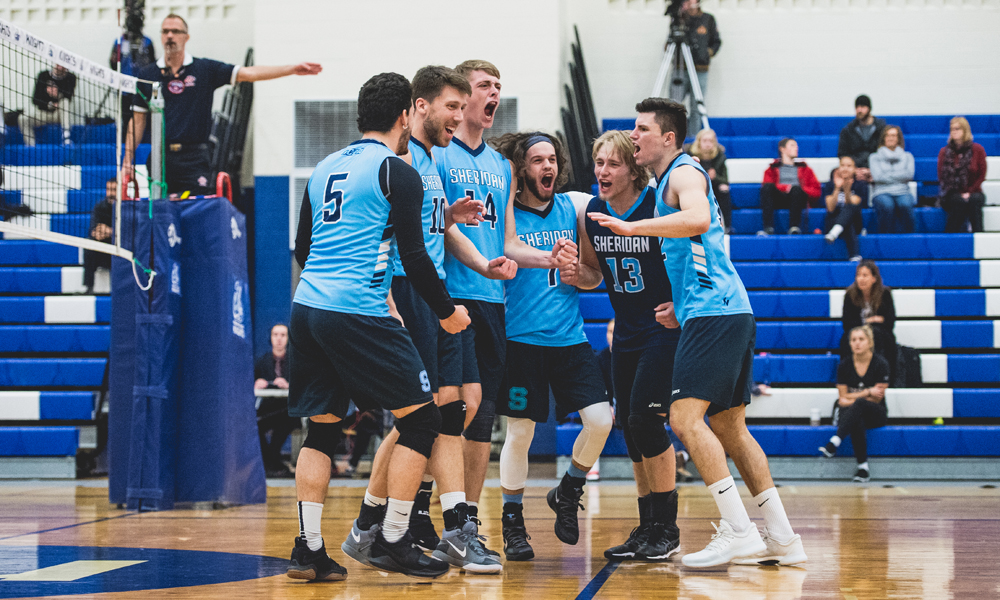 Men's volleyball bounce back with sweep of Niagara