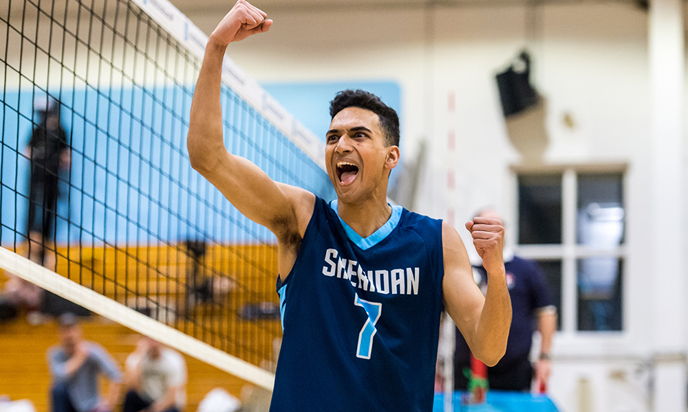 Men's volleyball comeback attempt stalls in 5th set