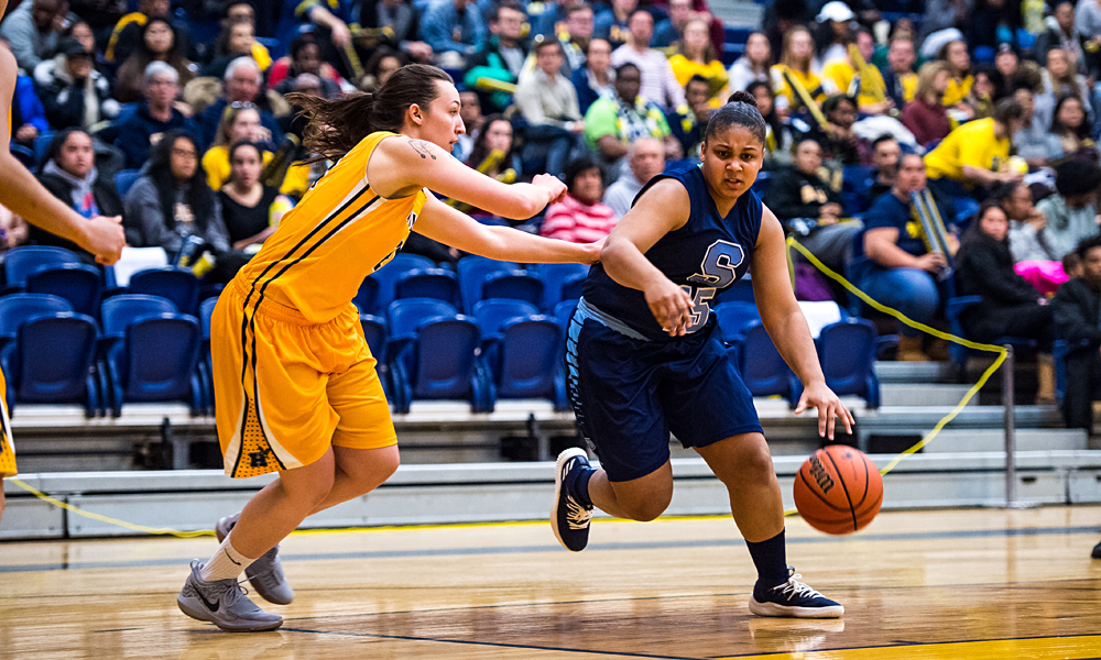 Women's basketball have win streak snapped in loss to Humber
