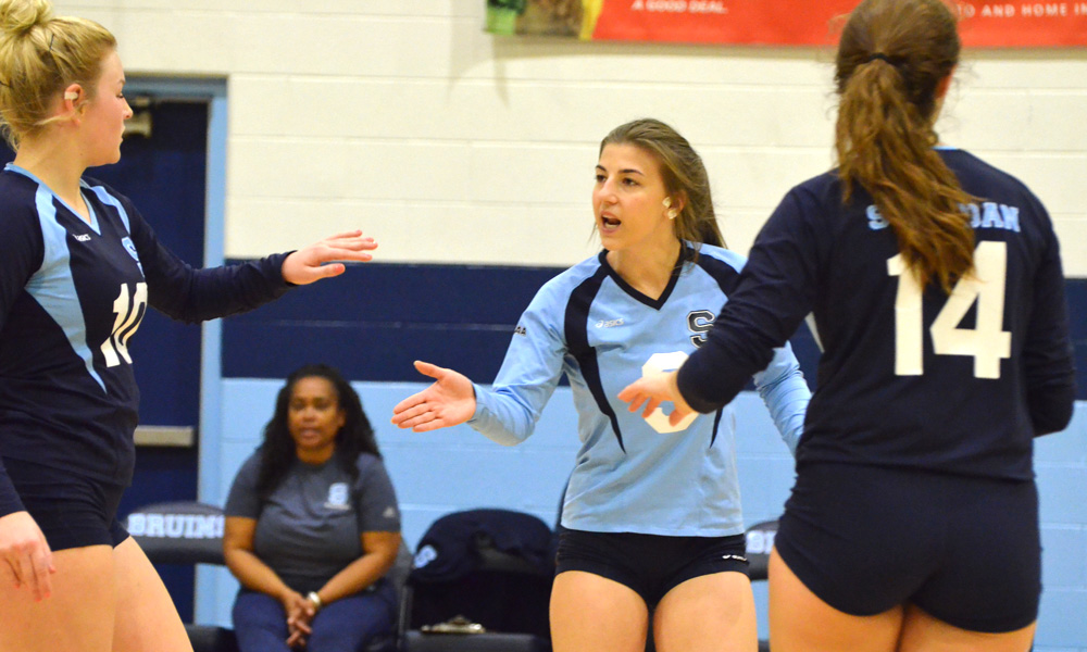 Women's volleyball cap first half with win at Mohawk