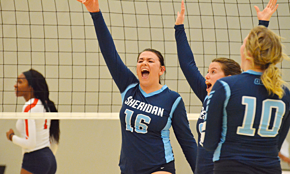 Women's volleyball hold off Loyalist in OCAA quarter-final
